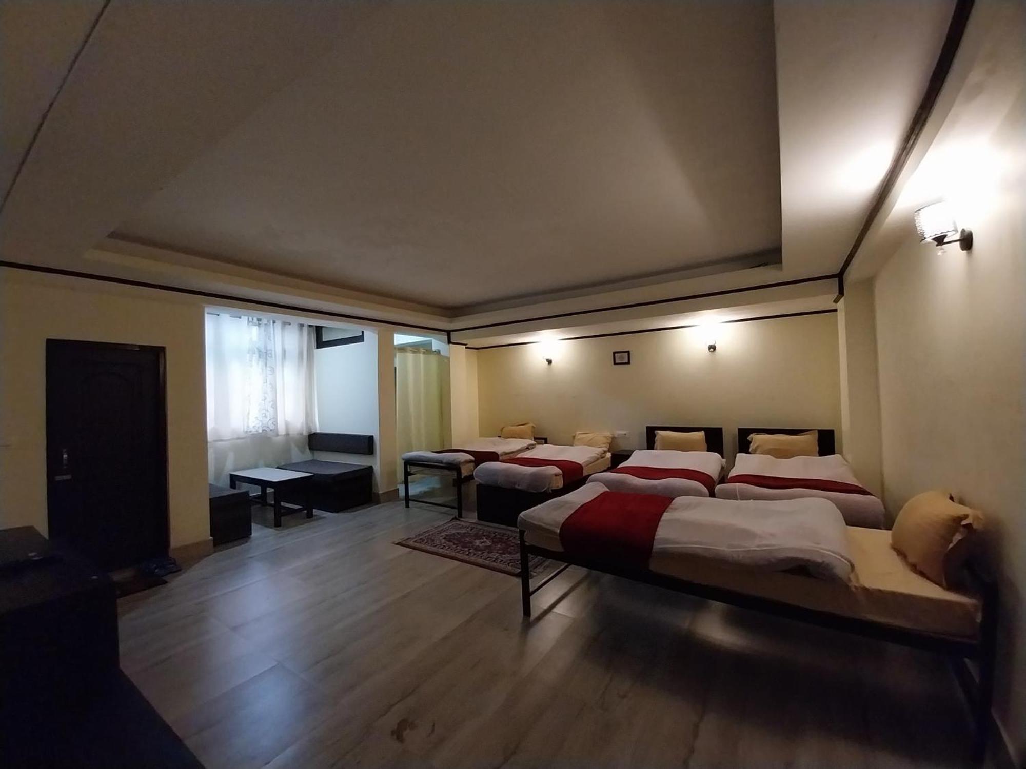 Lingmoo Residency Hotel Ravangla Buitenkant foto